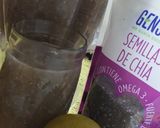 Foto del paso 2 de la receta: Licuado de semillas (chía)