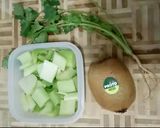 Foto langkah ke 2 dari resep Juice sledri kiwi.