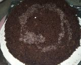 A picture of step 13 of Two tier vanilla and chocolate cake 🎂.