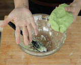Foto langkah ke 4 dari resep Kue Klepon Devina Hermawan.