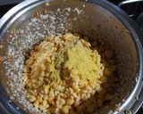 A picture of step 3 of Daal pakoda.