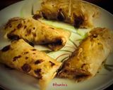 A picture of step 5 of Leftover Paratha & Sabji Spring Rolls.