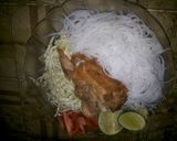 Foto langkah ke 4 dari resep Soto Ayam Kuah Bening.