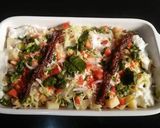 A picture of step 4 of Aloo dahi phulki😍😋.