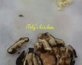 Foto langkah ke 4 dari resep Tumis pakcoy tahu jamur.