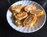 Hình bước làm 4 của món Trứng cuộn cà rốt