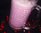Pomegranate milkshake recipe step 2 photo