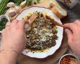 Foto del paso 4 de la receta: Aceite de oliva con ajo confitado y romero