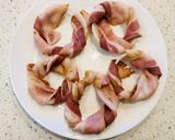 A picture of step 1 of Bacon Egg Ring.