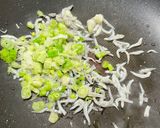 高麗菜小魚蛋炒飯的食譜步驟2照片