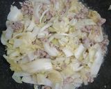 รูปขั้นตอนการทำที่ 2 ของ ผัดวุ้นเส้นผักกาดขาวหมูสับ