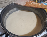 Barnasörös hagymakrémleves recept fázis 3 fotója