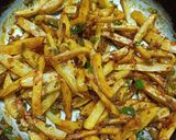 A picture of step 3 of Garlicky Chilli Potato.