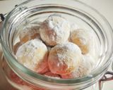 Foto langkah ke 7 dari resep Putri Salju Keju Lumer / Cheesy Snow Ball resep ci Tintin Rayner.