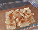 Foto del paso 2 de la receta: Gajos de patatas especiadas al microondas
