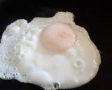 Foto del paso 2 de la receta: Waffle de patata con queso fundido y huevo
