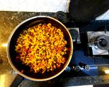 A picture of step 3 of Chicken Macroni.
