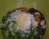 Foto langkah ke 3 dari resep Pangsit Dos isi Sosis Saus Kacang (sambal pecel).
