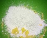 Foto langkah ke 3 dari resep Caterpillar cookies no oven no mixer.