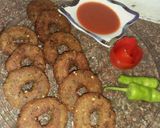A picture of step 4 of Bread donuts.