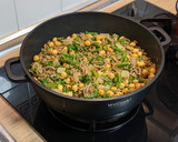 Foto del paso 5 de la receta: Cous-cous con carne picada, garbanzos y trigueros al Ras-el-Hanout