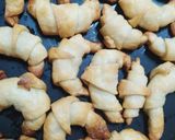 Foto del paso 3 de la receta: Medialunas dulces o saladas! 🥐