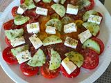 Ensalada de tomates cherry con queso feta