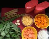 Foto langkah ke 1 dari resep 14. Bubur Manado tinutuan.