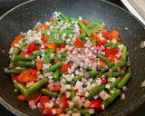 A picture of step 4 of Thai Ginger Curry.