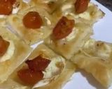Foto del paso 5 de la receta: Hojaldritos de queso de cabra, cebolla caramelizada y cherry