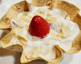 Foto del paso 10 de la receta: Tulipa de fresas con queso batido y almendras 🍓🍓🍓🍓