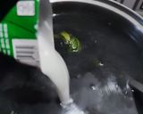 Foto langkah ke 2 dari resep Kolak Ubi Ungu Pisang Raja.