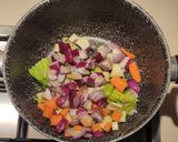 Foto del passaggio 9 della ricetta Minestra di ceci neri funghi pioppini e castagne
