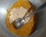A picture of step 2 of Ginger powder panjeeri.
