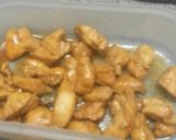 รูปขั้นตอนการทำที่ 4 ของ ข้าวคลุก(น้ำพริก)กะปิกับไก่หวาน