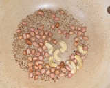 குடைமிளகாய் சிக்கன் கிரேவி (Kudaimilakaai gravy recipe in tamil) ரெசிபி ஸ்டேப் 1 புகைப்படம்