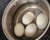 Hình bước làm 1 của món Vịt lộn om bầu
