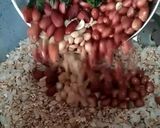 A picture of step 7 of Nutty Crunchy Oats Chivda.