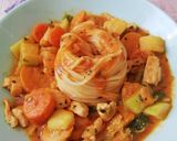Spagetti fészek cukkinis répás csirke raguval🤗! recept fázis 5 fotója