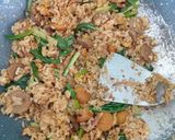 Foto langkah ke 5 dari resep Nasi Goreng Gila.