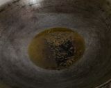 A picture of step 2 of Besan Mirchi Tipore.