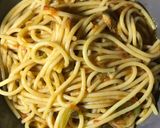 A picture of step 7 of Spaghetti (Sharbo) 🍝🤤.