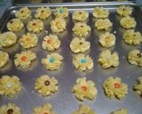 Foto langkah ke 4 dari resep Kue Semprit.