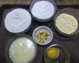 A picture of step 1 of Naan khatia.