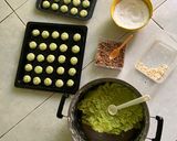 Foto langkah ke 5 dari resep Klepon cookies isi palm sugar.