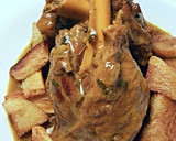 Foto del paso 18 de la receta: Codillo de paletilla de cordero, en salsa de ajos, perejil y mostaza