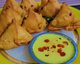 A picture of step 8 of Potato and Pea Samosas.