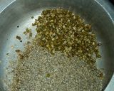A picture of step 3 of Bajra Mix Veg Khichdi.