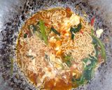Foto langkah ke 4 dari resep Mie Instan Putih Telur Sisa 😁.