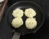 Foto del paso 4 de la receta: Hamburguesa de patata con puntas de espárragos verdes
